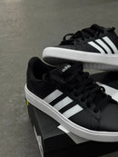 ADIDAS GRAND COURT BASE 2.0 (PRETO)